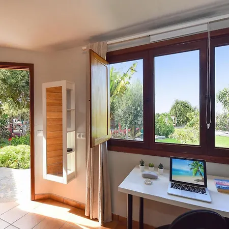 10 By Interhome * Arucas